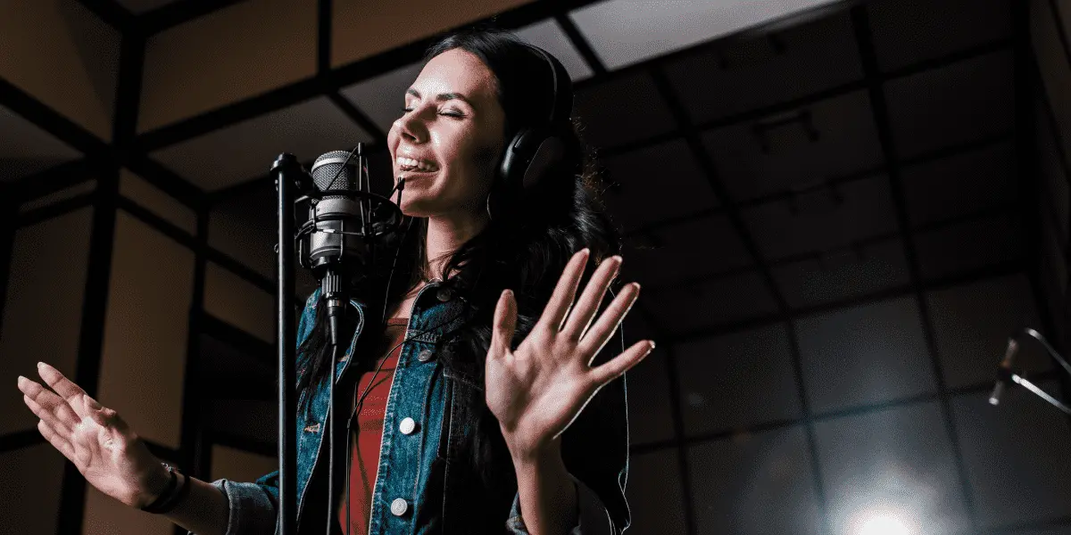 Maximizing Your Reach with Macedonian Voice Over in 2025 - Voice over industry article